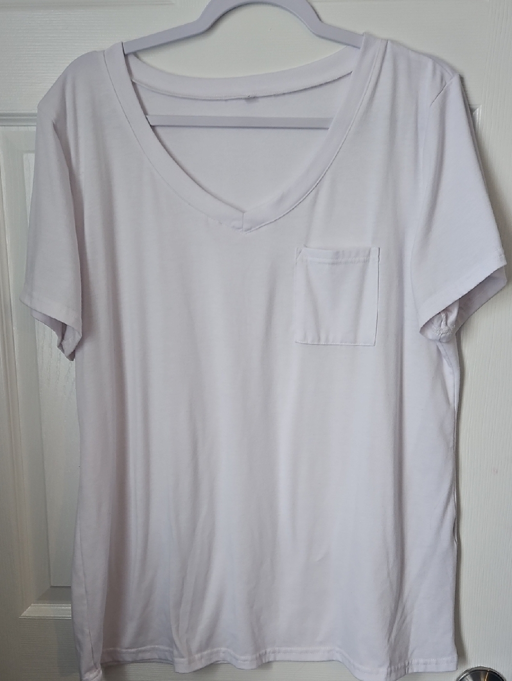 Women’s White V-Neck Short Sleeve Pocket Tee